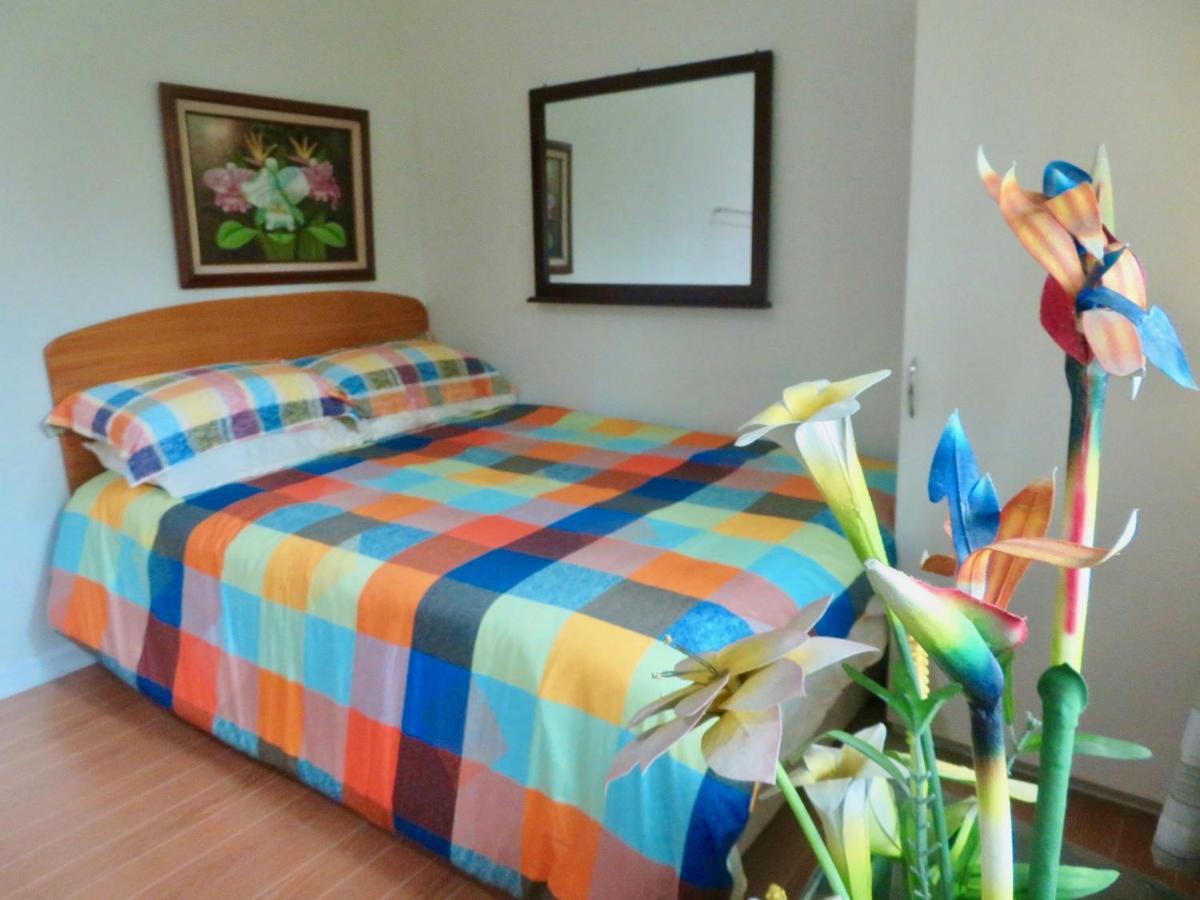 טגאיטאי All Care Bed And Breakfast מראה חיצוני תמונה
