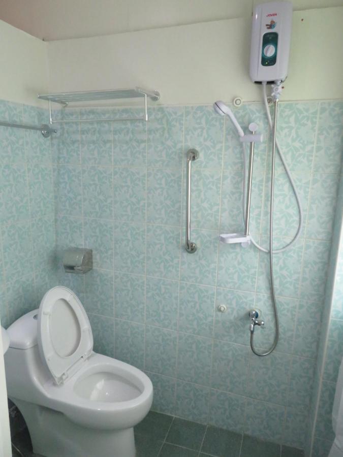 טגאיטאי All Care Bed And Breakfast מראה חיצוני תמונה